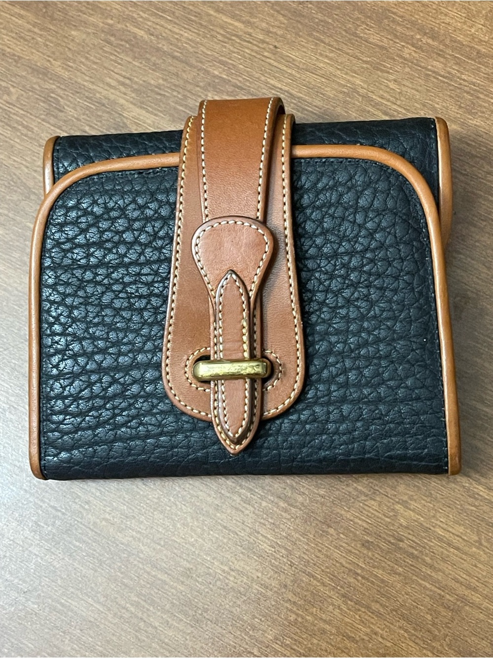 l Dooney & Bourke Vintage Black Brown Classic Bifold Pebble Grain Leather Wallet - Picture 2 of 9